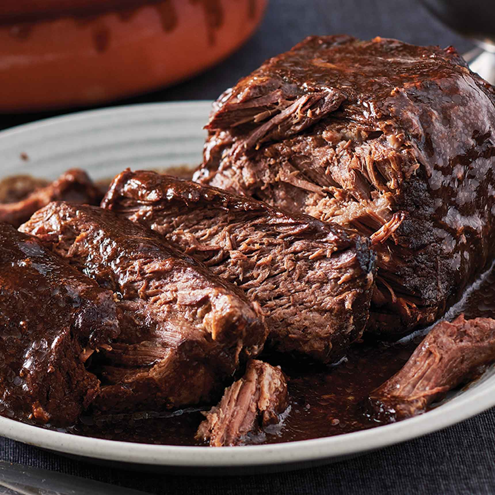 Slow Cooked Beef Pot Roast (907 g)