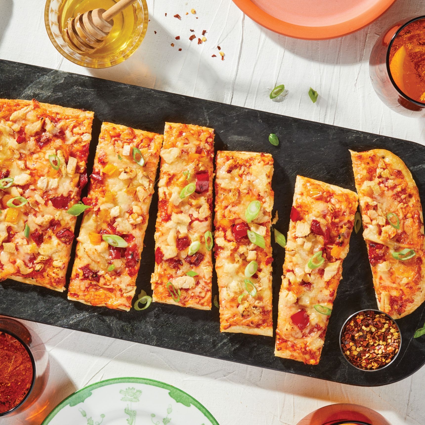Hot Honey & Chicken Flatbread (480 g)